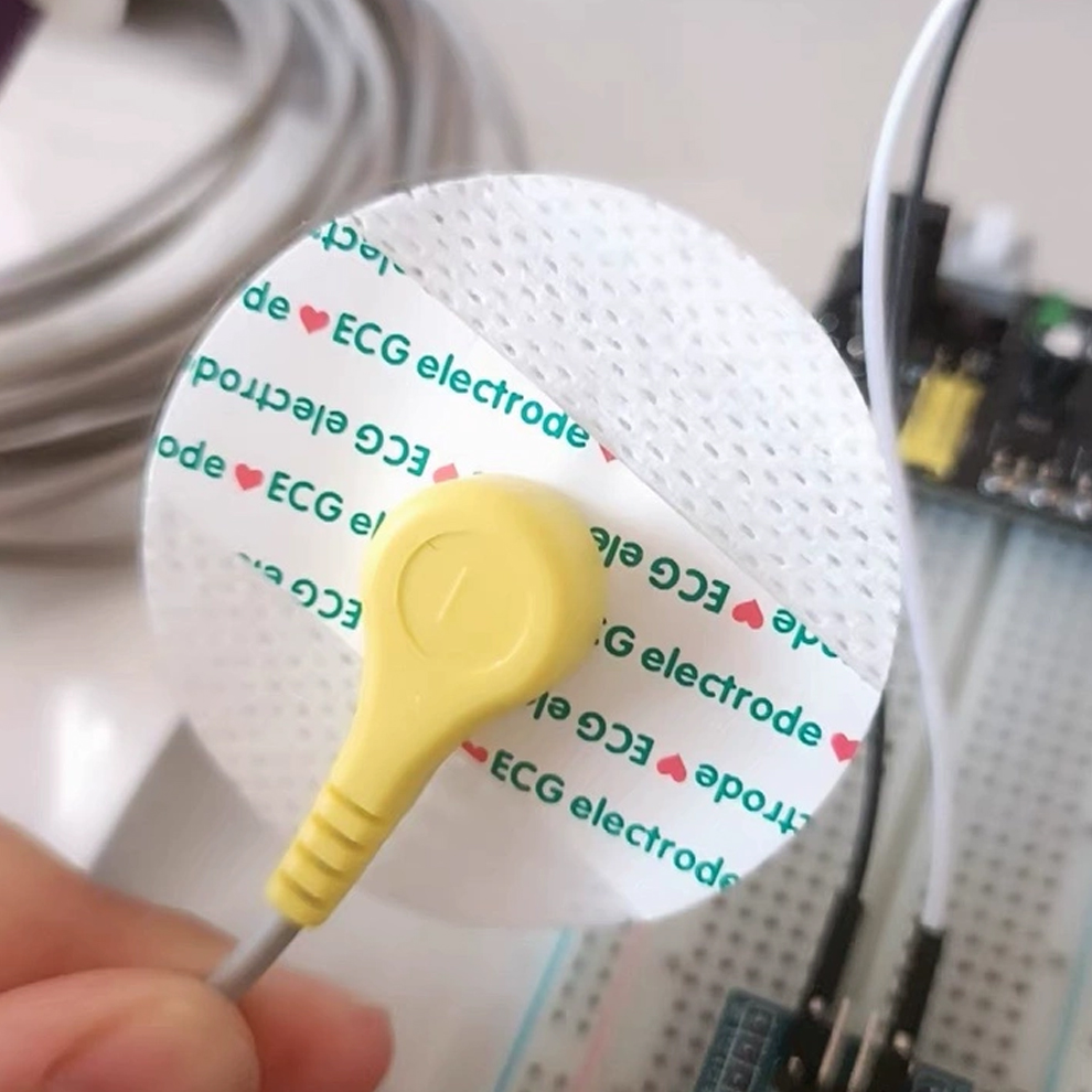 Ecg Patch Monitor - แผ่นอิเล็กโทรด ECG EKG แบบไม่ทอ 50 ชิ้น/1